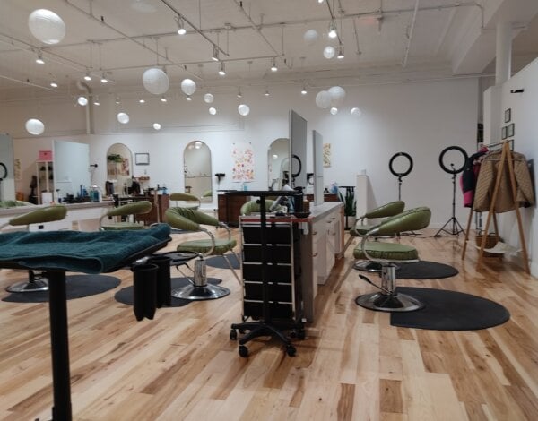 Gloss Hair Parlor